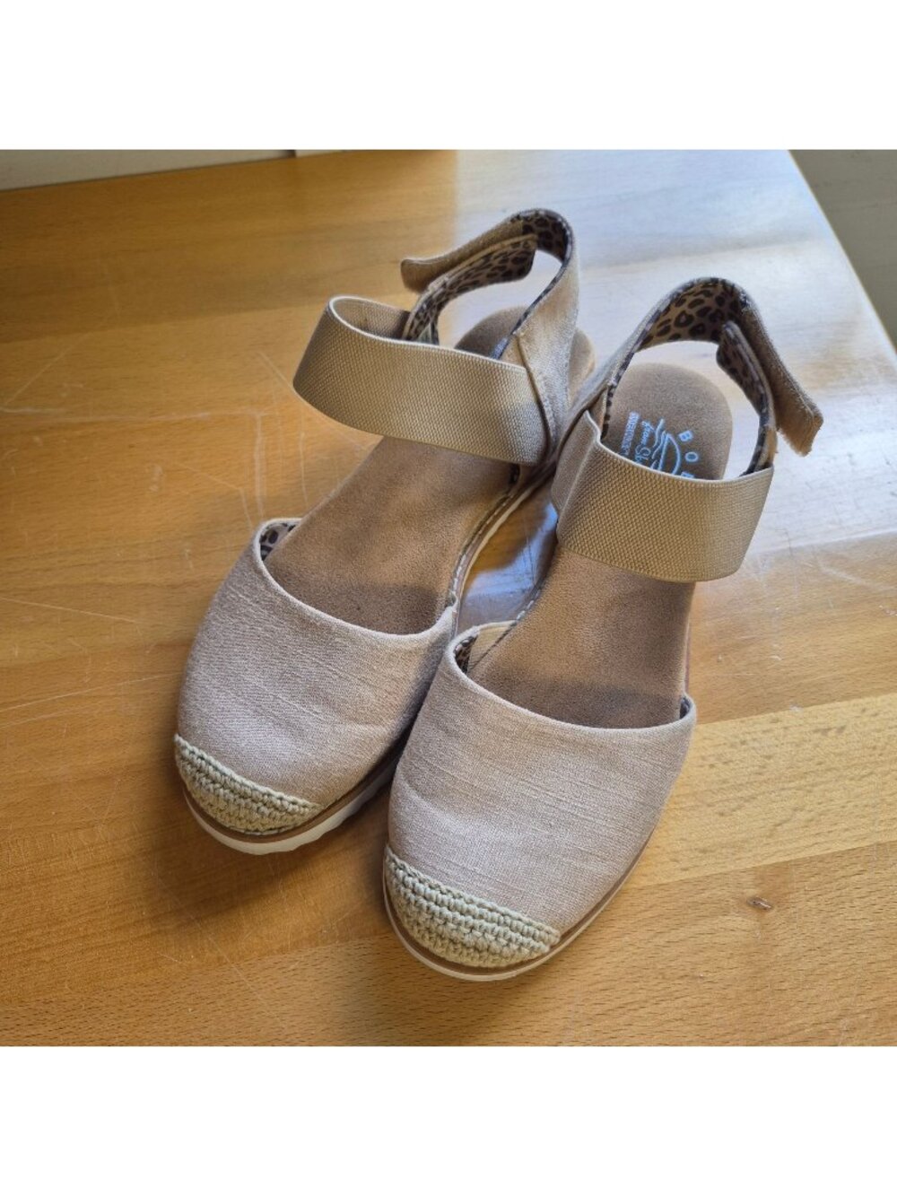 BOBS By Skechers Womens Beige Open-Toe Sandals With Memory Foam 6.5 - Picture 1 of 8